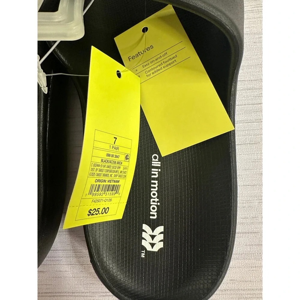 All in Motion Mens Slide Sandals Black Contoured Footbed Size 7 F425071-Q1/26